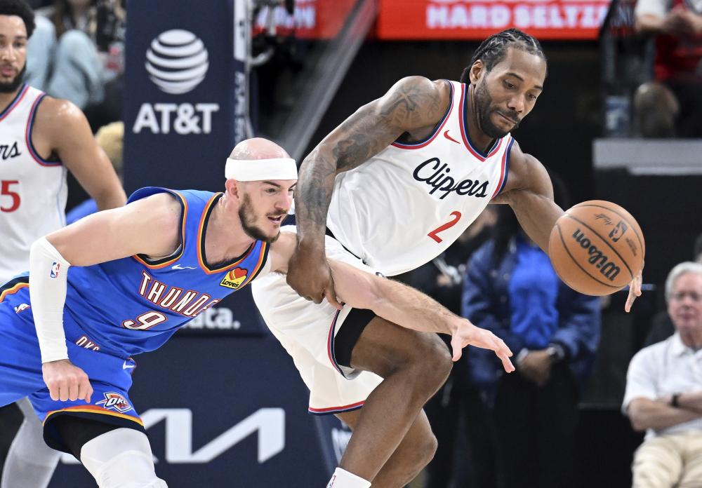 德甲最新积分战报 拜仁险胜保级弱旅保住6分优势 黑马连胜回前3.