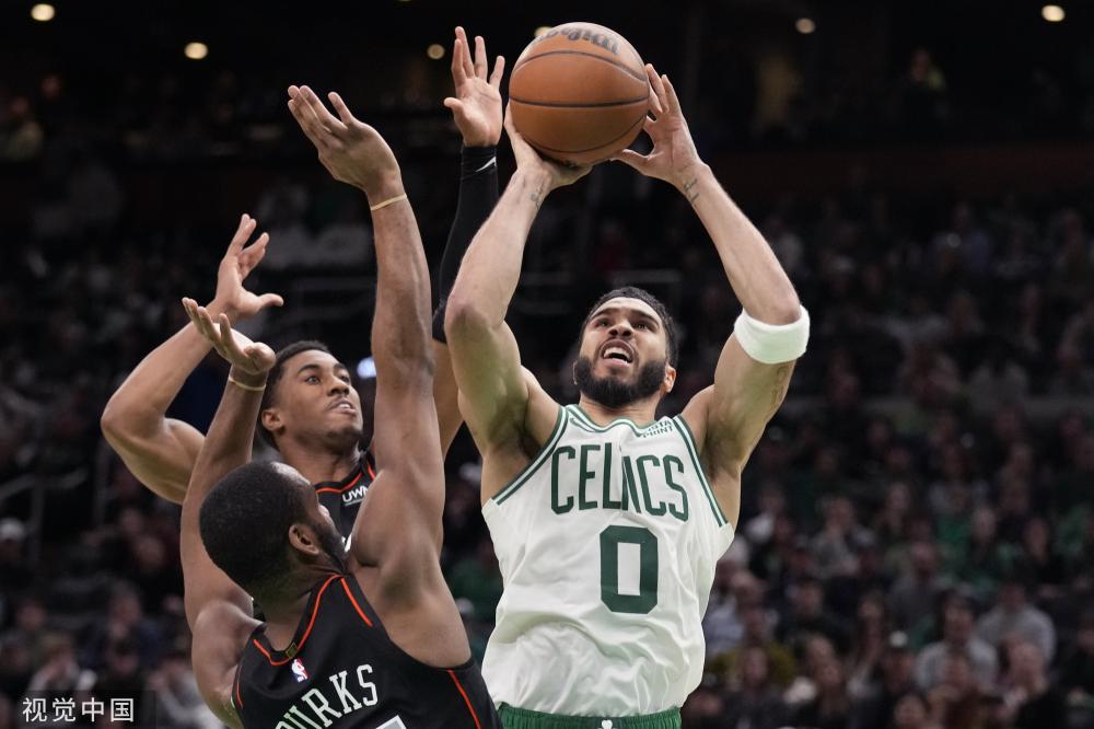 出其不意的 出其不意的