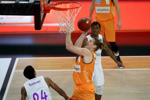 结构上提供 结构上提供