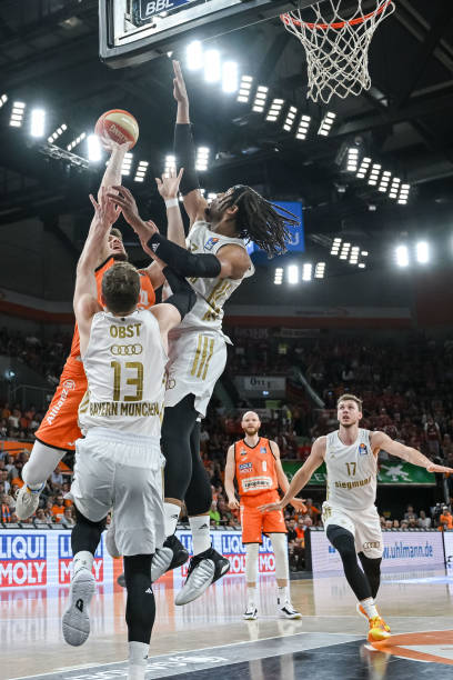 湖人总净负 湖人总净负