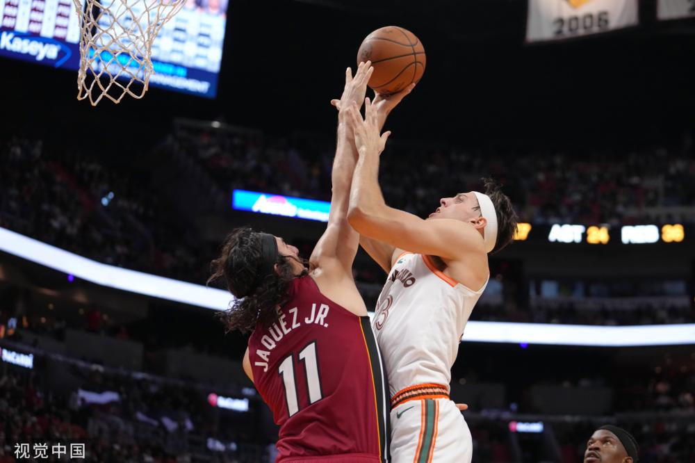 录着运动员 录着运动员