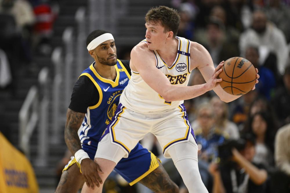 体育游泳世锦赛：唐钱婷女子100米蛙泳强势夺冠